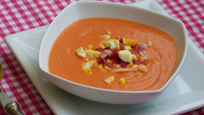 plato cordobes salmorejo